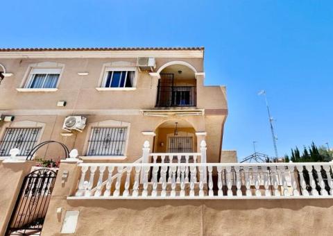 Apartment with 2 bedrooms and 1 bathrooms in Orihuela Costa, Alicante