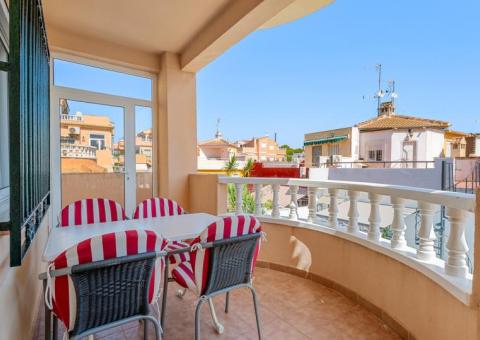 Apartment with 3 bedrooms and 2 bathrooms in Orihuela Costa, Alicante