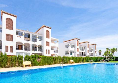 Apartment with 2 bedrooms and 1 bathrooms in Orihuela-Costa, Alicante