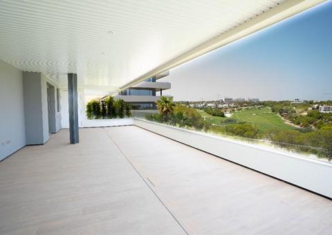 Apartment with 3 bedrooms and 2 bathrooms in Dehesa de Campoamor, Alicante