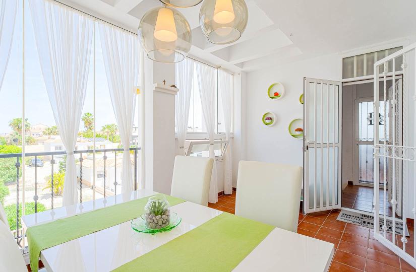 Apartment with 2 bedrooms and 1 bathrooms in Orihuela Costa, Alicante