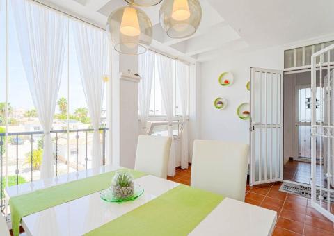 Apartment with 2 bedrooms and 1 bathrooms in Orihuela Costa, Alicante