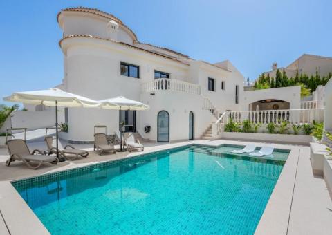 Villa with 5 bedrooms and 4 bathrooms in Ciudad Quesada, Alicante