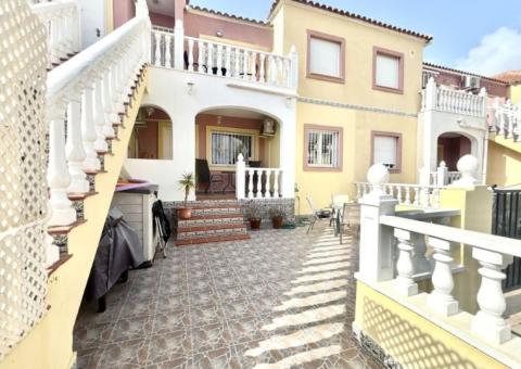 Apartment with 2 bedrooms and 1 bathrooms in Orihuela Costa, Alicante