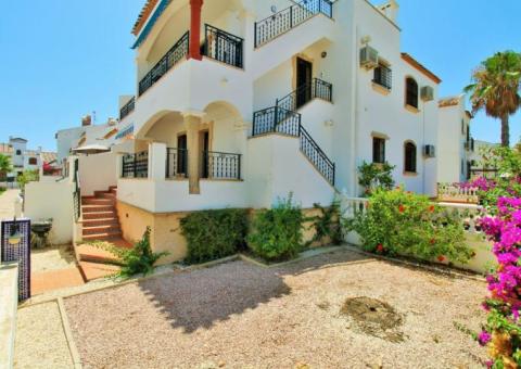 Apartment with 2 bedrooms and 2 bathrooms in Orihuela Costa, Alicante