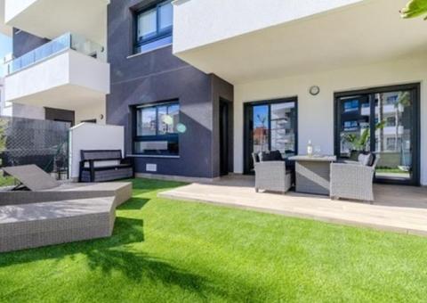 Apartment with 2 bedrooms and 2 bathrooms in Orihuela Costa, Alicante