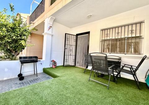 Townhouse with 3 bedrooms and 2 bathrooms in Orihuela Costa, Alicante