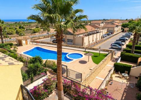 Apartment with 2 bedrooms and 2 bathrooms in Algorfa, Alicante