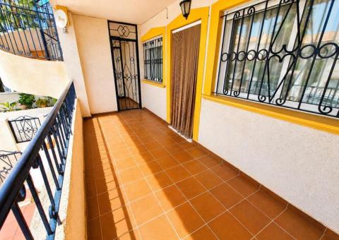 Apartment with 2 bedrooms and 1 bathrooms in Orihuela Costa, Alicante