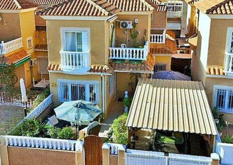 Villa with 3 bedrooms and 2 bathrooms in Orihuela Costa, Alicante