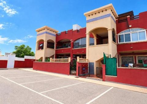 Apartment with 2 bedrooms and 2 bathrooms in Orihuela Costa, Alicante