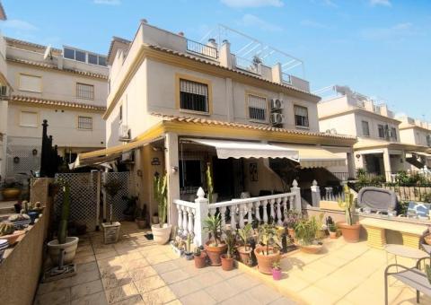 Townhouse with 2 bedrooms and 1 bathrooms in Algorfa, Alicante