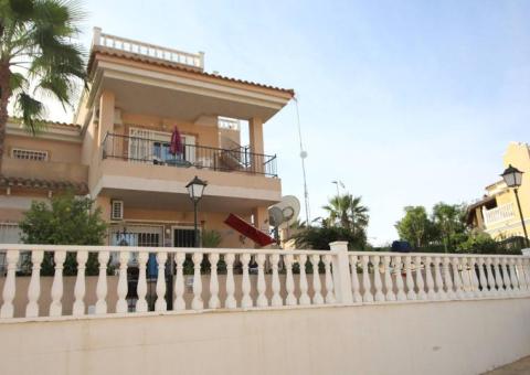 Apartment with 2 bedrooms and 1 bathrooms in Algorfa, Alicante