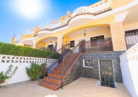 Rijtjeshuis met 3 slaapkamers en 2 badkamers in Ciudad-Quesada, Alicante