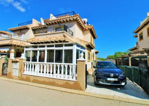 Semi detached with 2 bedrooms and 1 bathrooms in Orihuela-Costa, Alicante