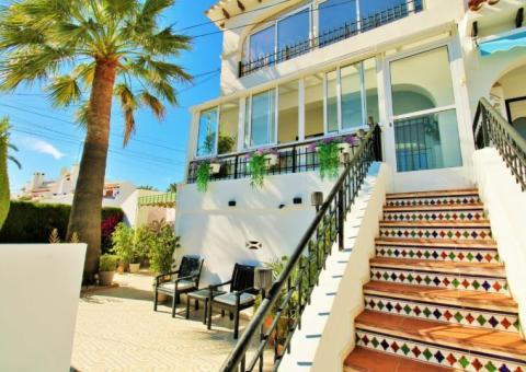 Apartment with 2 bedrooms and 1 bathrooms in Orihuela Costa, Alicante