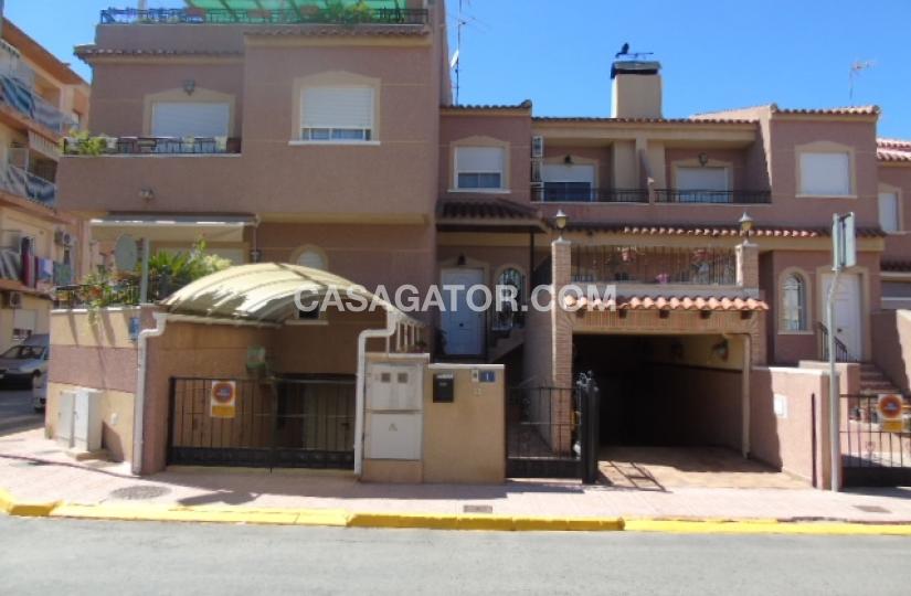 Townhouse with 3 bedrooms and 2 bathrooms in Rojales, Alicante