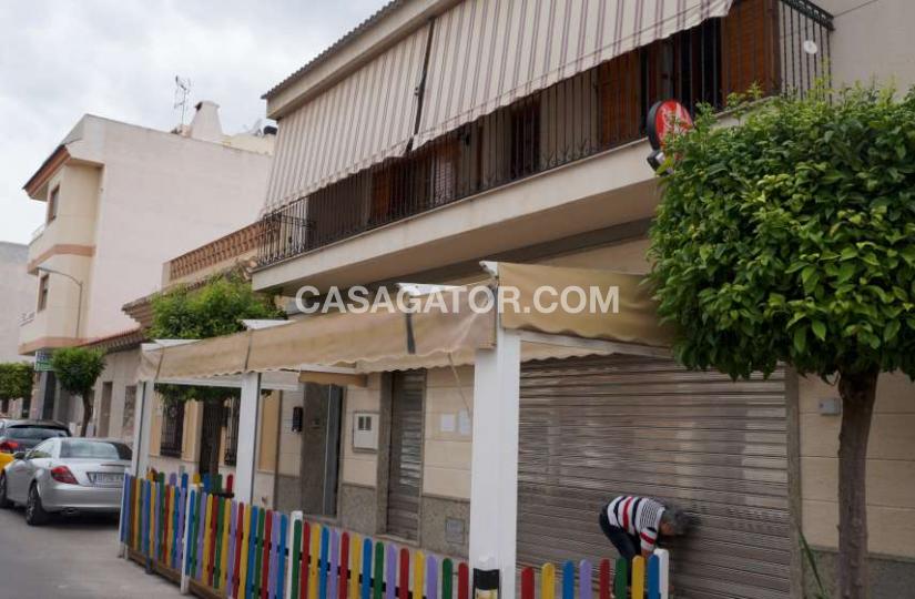 Townhouse with 3 bedrooms and 2 bathrooms in Benejúzar, Alicante
