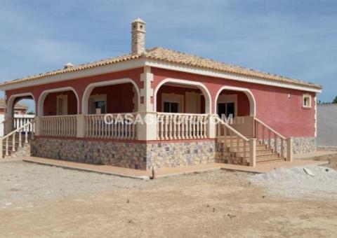 Villa with 3 bedrooms and 1 bathrooms in Benejúzar, Alicante
