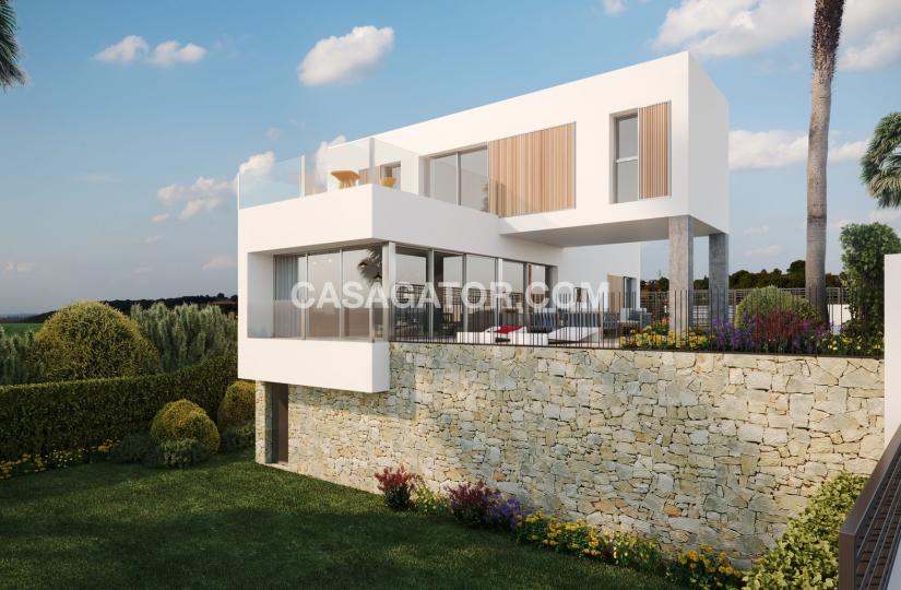 Villa with 4 bedrooms and 3 bathrooms in Algorfa, Alicante