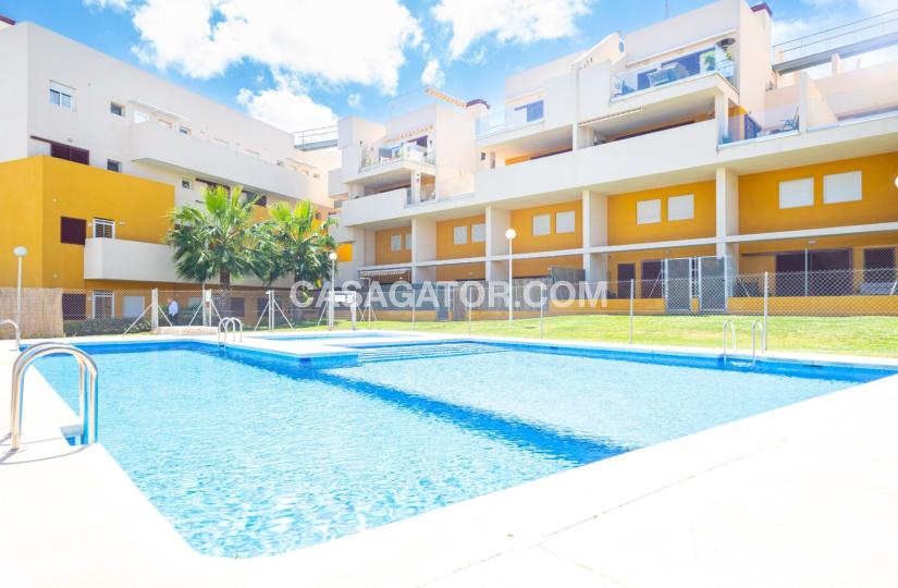 Townhouse with 3 bedrooms and 2 bathrooms in Orihuela Costa, Alicante