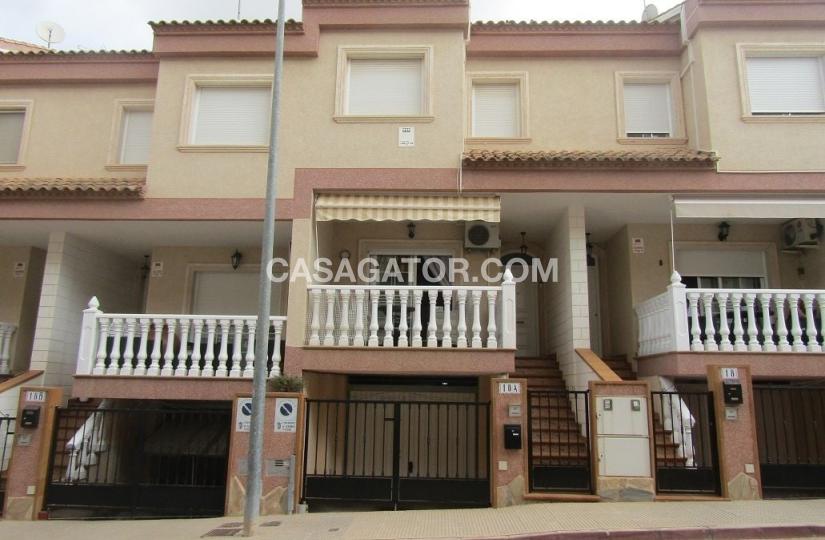 Townhouse with 3 bedrooms and 3 bathrooms in Algorfa, Alicante