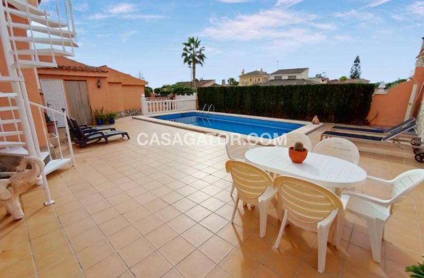 Villa with 5 bedrooms and 3 bathrooms in San Vicente del Raspeig, Alicante