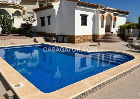 Villa with 3 bedrooms and 2 bathrooms in Ciudad Quesada, Alicante